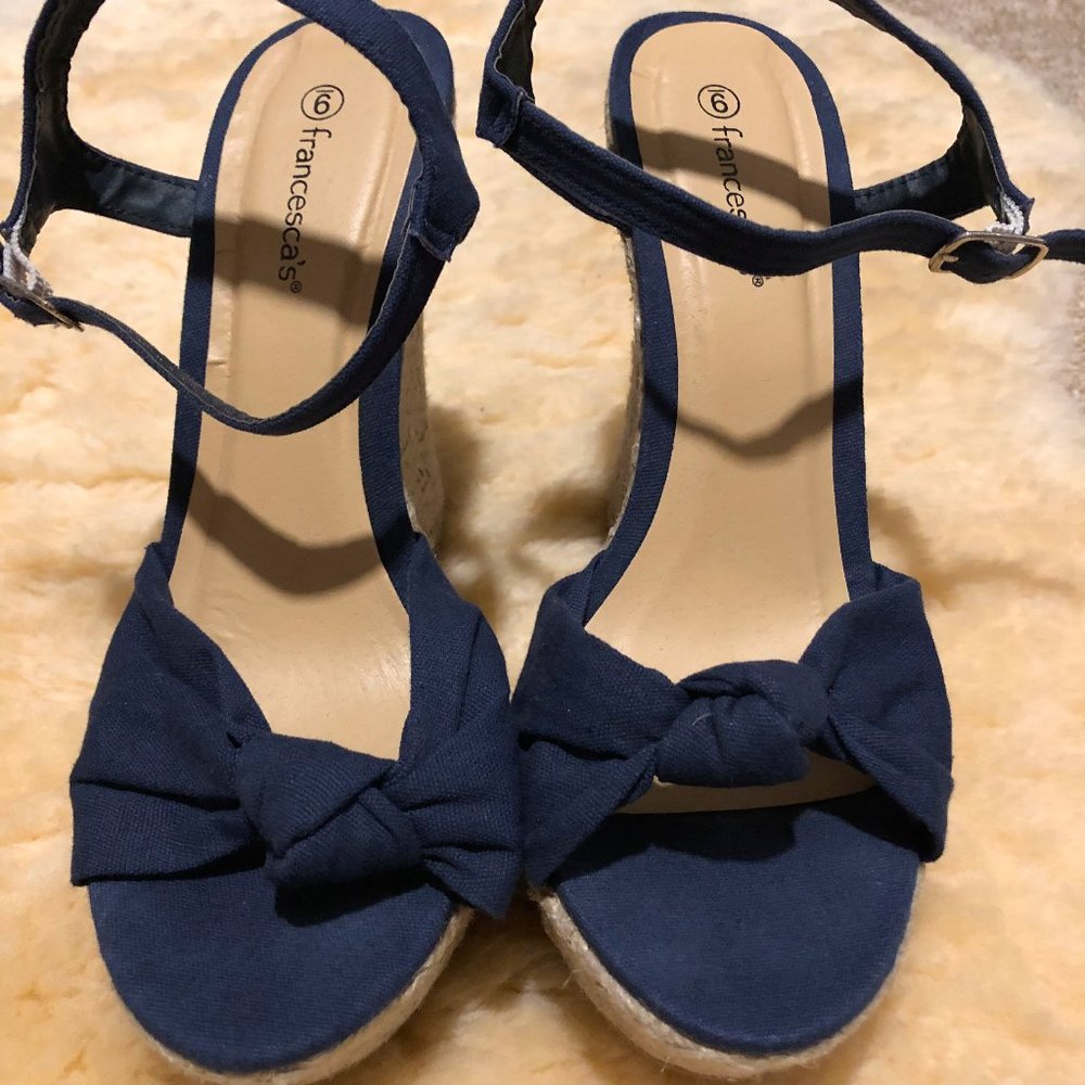 Francesca's Navy Knotted Wedge Sandals SIze 9